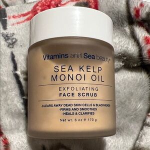 NWT Vitamins and Sea Beauty Monoi Oil & Sea Kelp Exfoliating Face Scrub- 6 oz